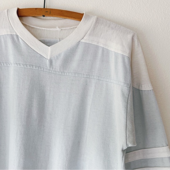 Vintage 70s men’s baby blue v-neck athletic varsity t-shirt raglan tee - Picture 2 of 9